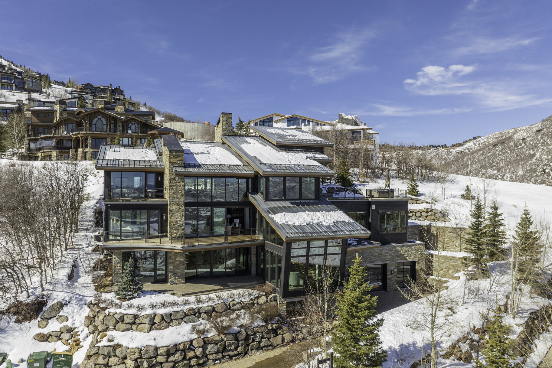 Deercrest 2 custom home — exterior gallery view