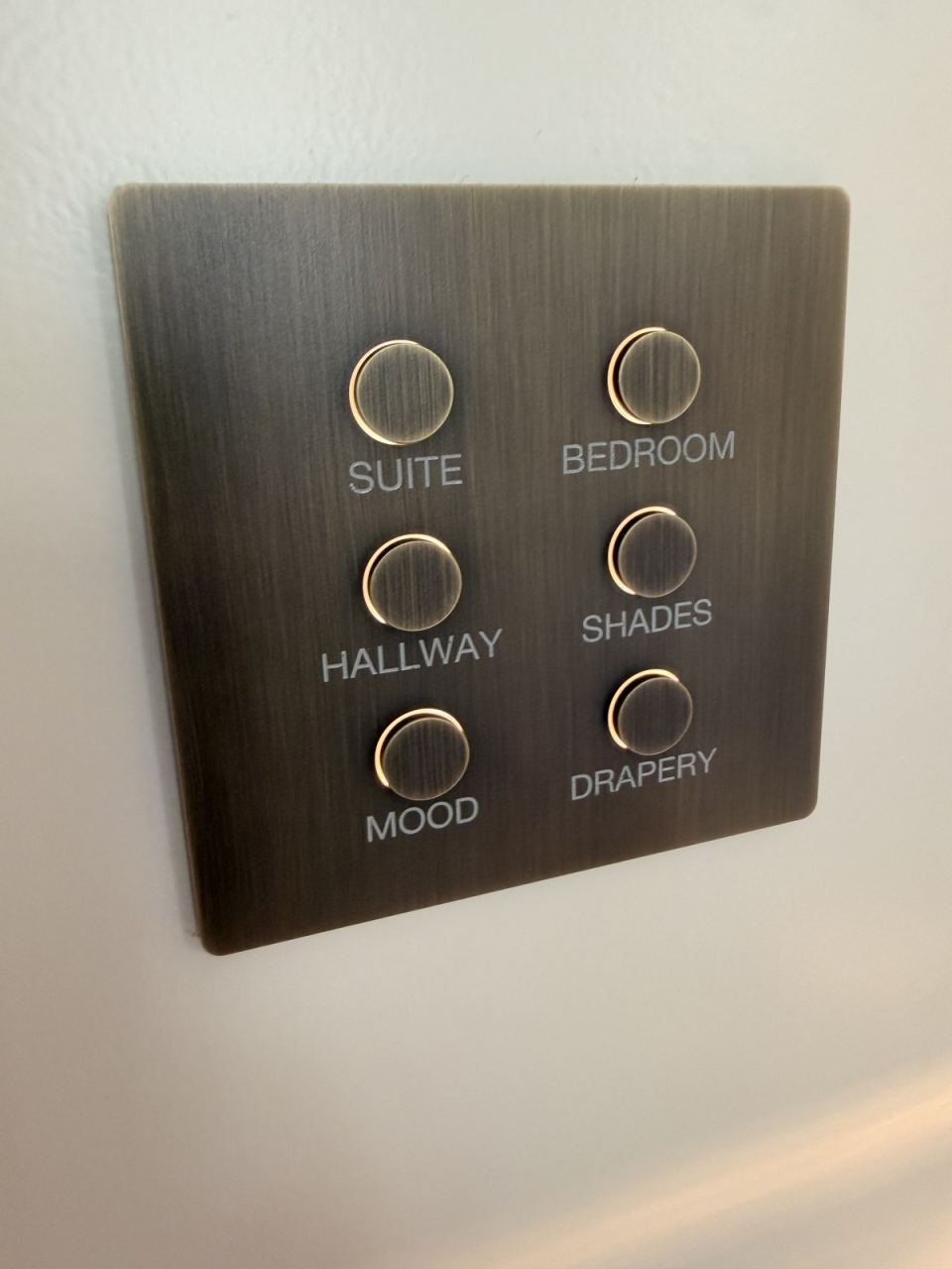Lutron Alisse 6-button keypad &mdash; Suite, Bedroom, Hallway, Shades, Mood, Drapery