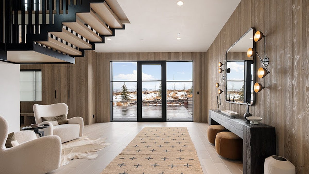 Entry with Mountain Views