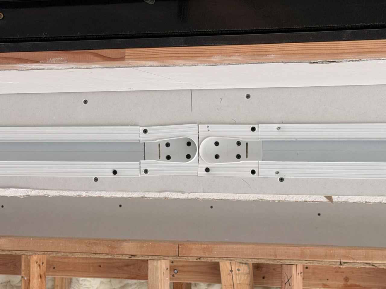 Techi — concealed shade pocket, framing to finish